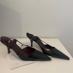 Sling back Prada Pumps